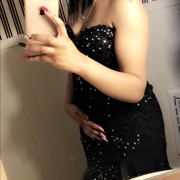 Prom Dress - Picture 2 of 4